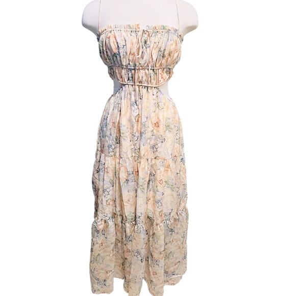 Astr The Label Women's Odina Maxi Dress Floral Size Medium
NWOT - Picture 4 of 11